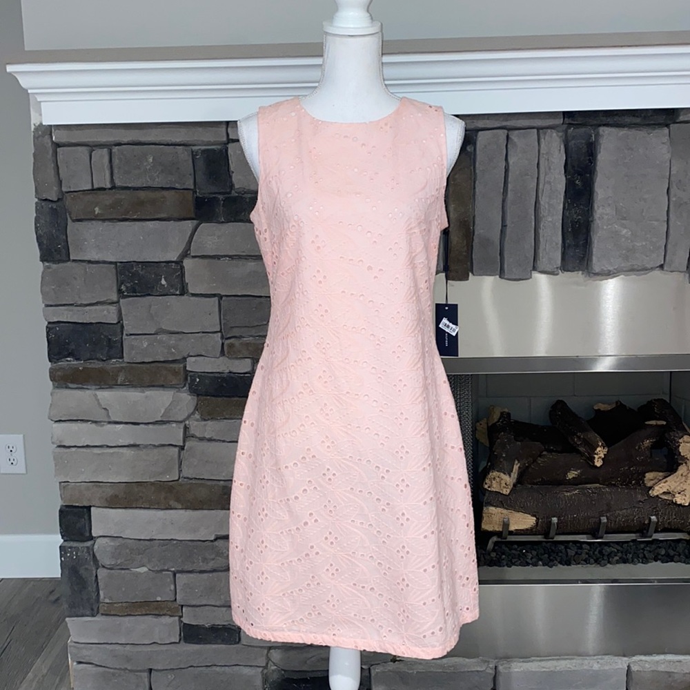 Brand New With Tag- Size 6 beautiful pink dress